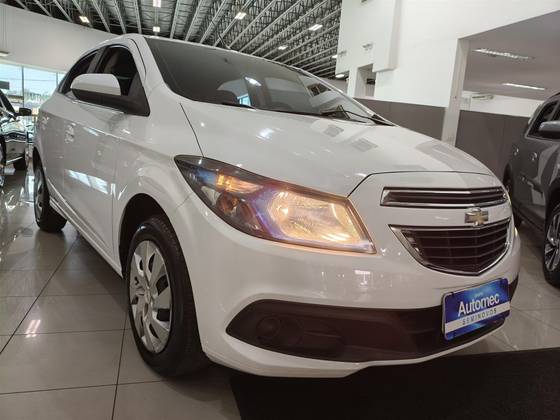 CHEVROLET ONIX 1.4 MPFI LT 8V FLEX 4P MANUAL CHEVROLET ONIX 1.4 MPFI LT 8V FLEX 4P MANUAL